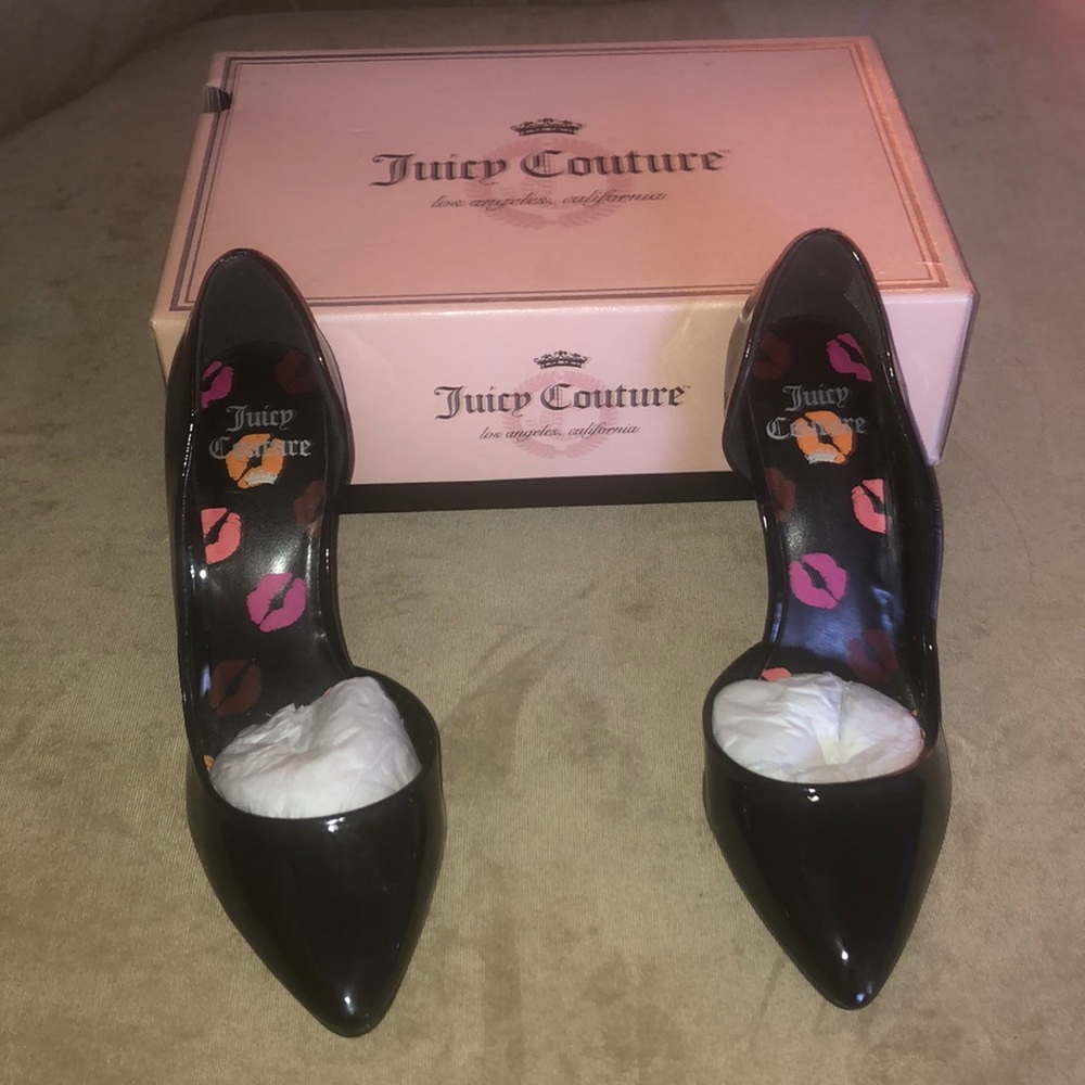 Juicy Couture 4” Black Pumps